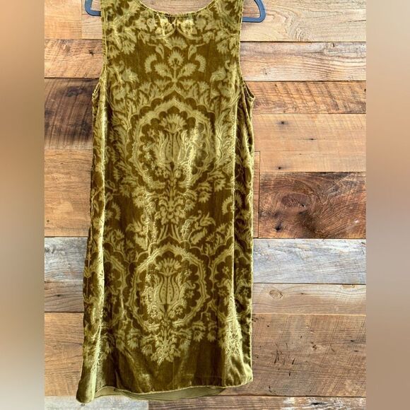 Chelsea and Violet tone on tone Olive velvet flocked fully lined  dress EUC SZ M - Picture 9 of 15
